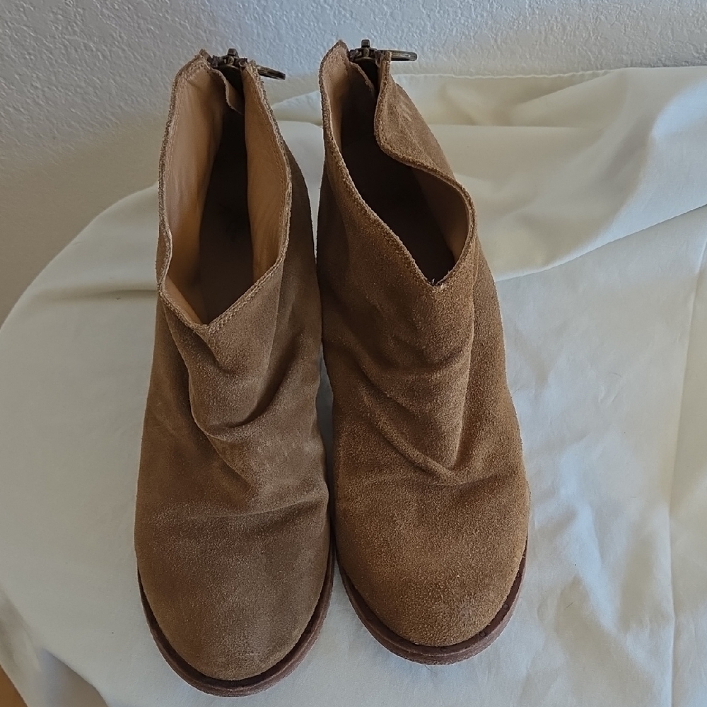 Beek Eaglet Boots Size 10
